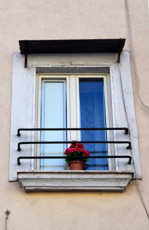 A Casa Di Peppe Apartment Napoli Exterior foto