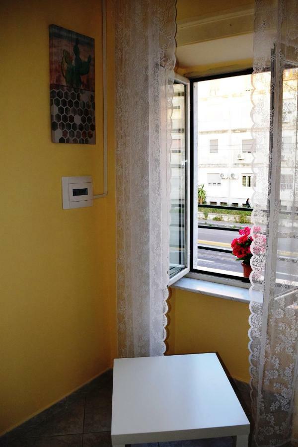 A Casa Di Peppe Apartment Napoli Exterior foto
